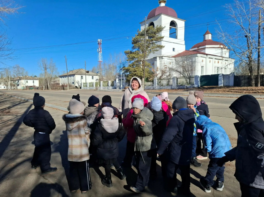 Первоклассники узнали на музейном уроке об архитектурном наследии и выдающихся земляках